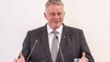 Große Koalition: Ministerpräsident Schnieder hält erste Regierungserklärung