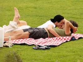 Picknick im Park: Katy Perry und Justin Trudeau lassen die Seele baumeln