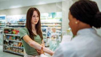 Neurodermitis und kein Arzttermin? Apothekerin schwört auf diese Behandlung