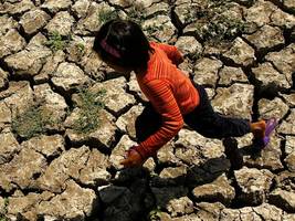 Klimawandel: Unicef: Klimakrise bedroht fast jedes Kind
