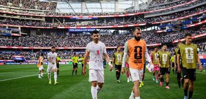 wm 2026: fan-proteste rund um irans erstes gruppenspiel