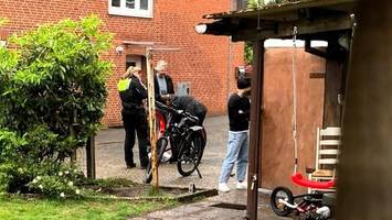 Polizei durchsucht Haus in Nettelnburg – Politik ist ebenfalls alarmiert
