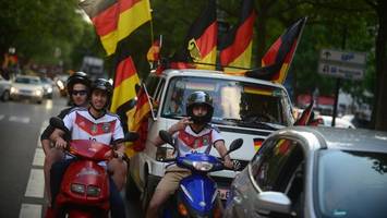 WM, EM, Autokorso: Warum der Kudamm Berlins größte Jubelmeile ist und bleibt