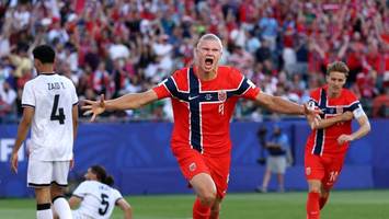 Norwegens Stürmerstar Haaland trifft doppelt bei WM-Debüt: „Es ist fantastisch“