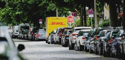 Berlin: Mehr Einwohner gemeldet, weniger Autos
