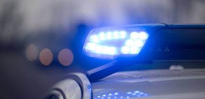 Schorndorf bei Stuttgart: Mutter vergisst Kleinkind im Auto – Kind stirbt