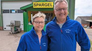 Der letzte Spargelbauer hört auf: Zum Ende der Saison gibt’s Sekt zum Edelgemüse