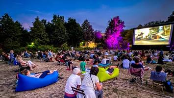 open-air-kinos in hamburg: sieben freilufttipps, manche sogar mit kopfhörer-kino