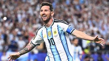 messi-show mit dreierpack zum wm-auftakt: klose-rekord eingestellt