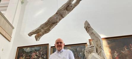 skulpturen, die vom drama des menschseins erzählen: klaus  prior in st. anna