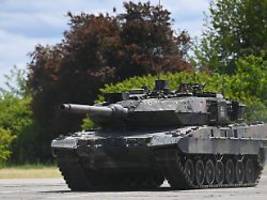 leopard und panzerhaubitze 2000: bundesregierung darf beim rüstungskonzern knds einsteigen