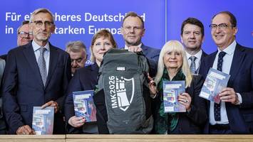 krisen, kriege und katastrophen: so sollten sich hamburger zu hause vorbereiten