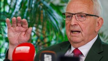 nach gescheiterter „timmy“-rettung: backhaus lädt helfer zum dankesfest