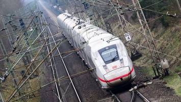 zugverkehr in hamburg ausgebremst: besucher des hurricane betroffen