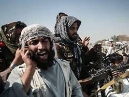 Eskalation des Konflikts?: Afghanistan greift Pakistan aus der Luft an