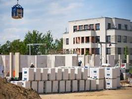 kosten sollen sinken: hubertz will mit aktionsplan beim bauen vorankommen