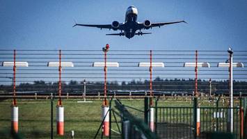 flughafen ber steckt in schwierigem jahr – mit finanziellen folgen