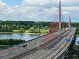 Bundespolitik: Wichtige Rheinbrücke in Bonn bleibt gesperrt
