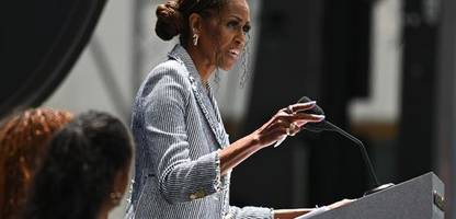 Michelle Obama über Barack Obama: Emotionale Rede bei Eröffnung des Presidential Centers in Chicago