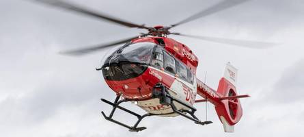 hubschrauber im einsatz: schwerer unfall auf der a8 führt zu sperrung in richtung münchen