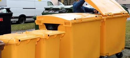 Wertstofftonnen blockieren Augsburger Bürgersteige