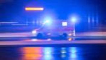 Unfälle: Auto überschlägt sich in Berlin – drei Menschen verletzt
