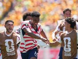 An Sieger erinnert man sich: Weltmeister, jetzt! Amerikas Fußball dreht durch