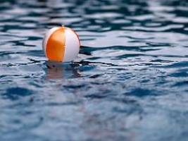 beherzter einsatz: kinder retten zweijährigem im freibad das leben