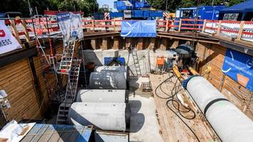 „beeindruckende technik“: tunnelbohrer gräbt sich unter landsberger allee durch