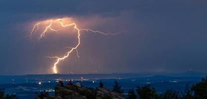 wetterwarnung: hitze, gewitter und sturm – deutschland steckt im wetter-schwitzkasten