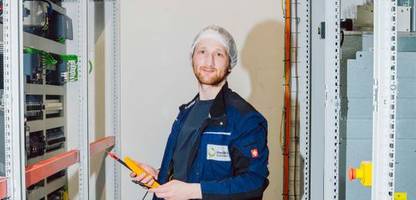 Berufseinstieg: Mit 26 beginnt Henry Kalisch seine erste Ausbildung