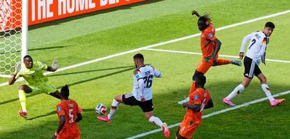 Fußball-WM 2026: Zweifacher Torschütze Deniz Undav wird nach Sieg über Elfenbeinküste gefeiert