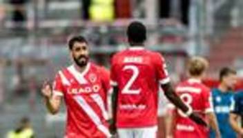 2. Fußball-Bundesliga: Abwehrspieler King Manu bleibt bei Energie Cottbus