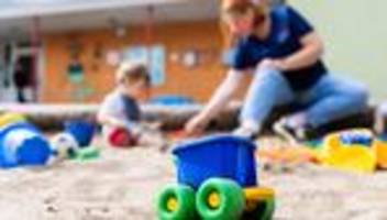 Öffentlicher Dienst: Zahl der Beschäftigten an Schulen und Kitas steigt weiter