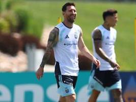 ikonen im kampf gegen die zeit: warum ronaldo untergeht – und messi brilliert