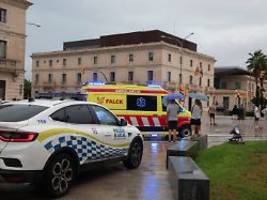 räuber erbeuten wertvolle uhren: deutsches paar nach lokalbesuch auf mallorca überfallen