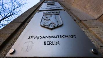 Sexuelle Aufnahmen im Tausch gegen interne Hilfe? Berliner Polizist angeklagt