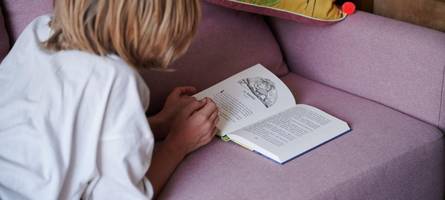„Viele lesen gerne lustige Sachen“: Wie man Kinder heute noch zum Lesen bringt