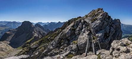 Bergsteiger stürzt in den Allgäuer Alpen in den Tod