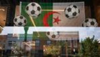Algerische Nationalmannschaft: Lawrence für Algerien