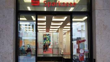 baufinanzierung: sparkassen-tochter bietet top-zinsen – klare bedingung