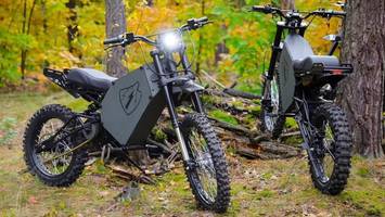 Krieg in der Ukraine: An der Front wird jetzt ein Elektromotorrad eingesetzt