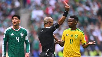 Deutscher Top-Mann fehlt, Exoten dabei: Wie werden WM-Schiedsrichter ausgewählt?