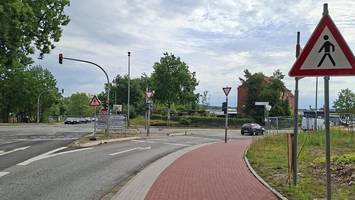 Nadelöhr an der Elbe: Fließt der Verkehr ohne Ampel besser?