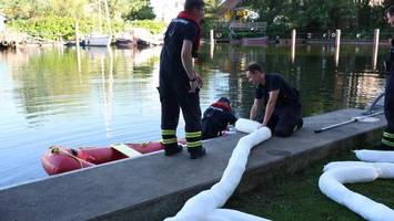 Ölfilm im Harburger Binnenhafen entdeckt – Feuerwehr verhindert Ausbreitung