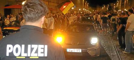 Autos in der Augsburger Maximilianstraße? Die aktuelle Regel ist nur eine Scheinsperrung