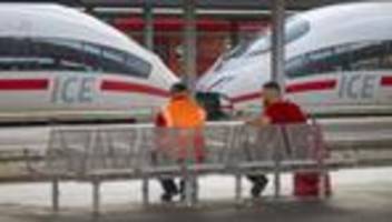Störung bei der Deutschen Bahn: Bahn erklärt Störung mit Austausch von »technischer Komponente«