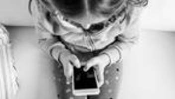 social media für kinder: kommt ein social-media-verbot für jugendliche auch in deutschland?