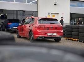 ADAC fällt vernichtendes Urteil: Ganzjahresreifen für Kleinwagen - nur einer überzeugt im Test