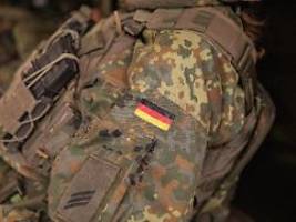 großteil beantwortet fragebögen: deutlich mehr bewerbungen bei der bundeswehr